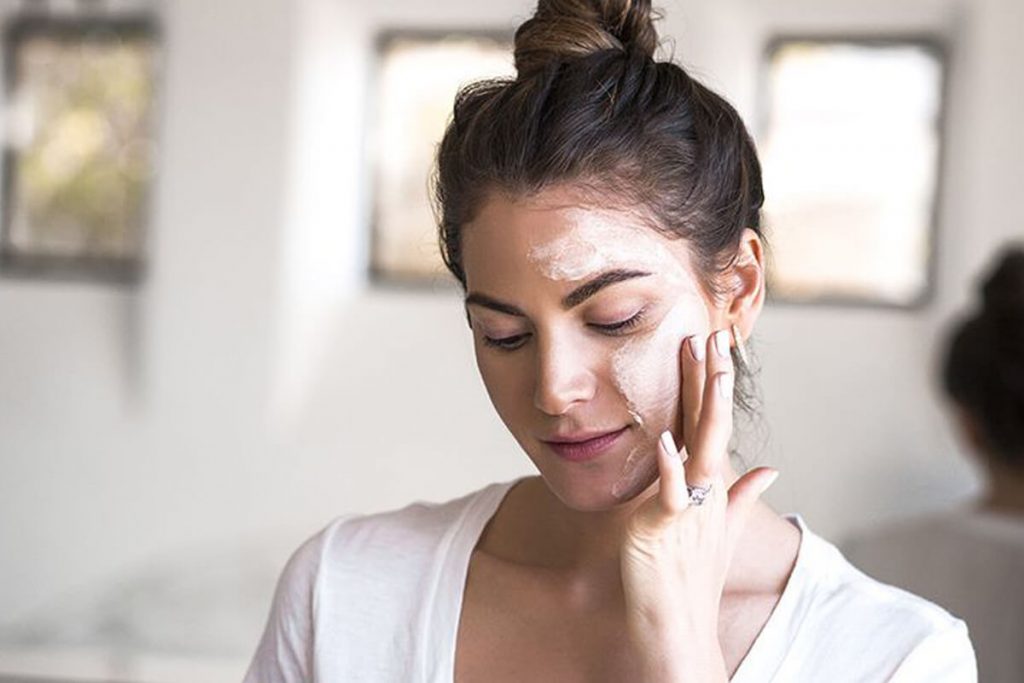 Cilt Bakım Ürünleri Sivilce Yapar Mı?