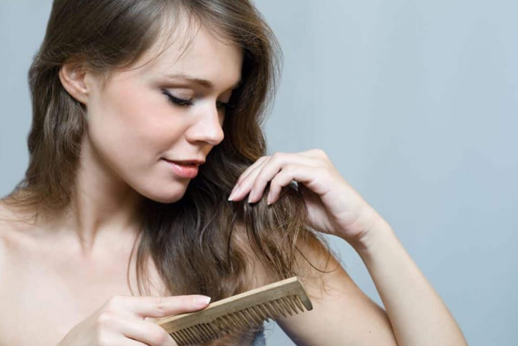 Saç Dökülmesine İyi Gelen Çözümler