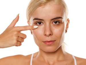 Kişisel Bakımına Özen Gösterenlerin Tercihi: Nemlendirici, Temizleme Jeli ve Göz Altı Kapatıcısı